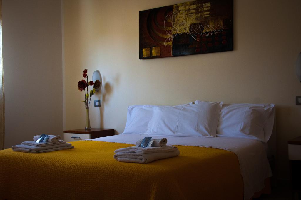 P&P Assisi Camere Bastia Umbra Quarto foto