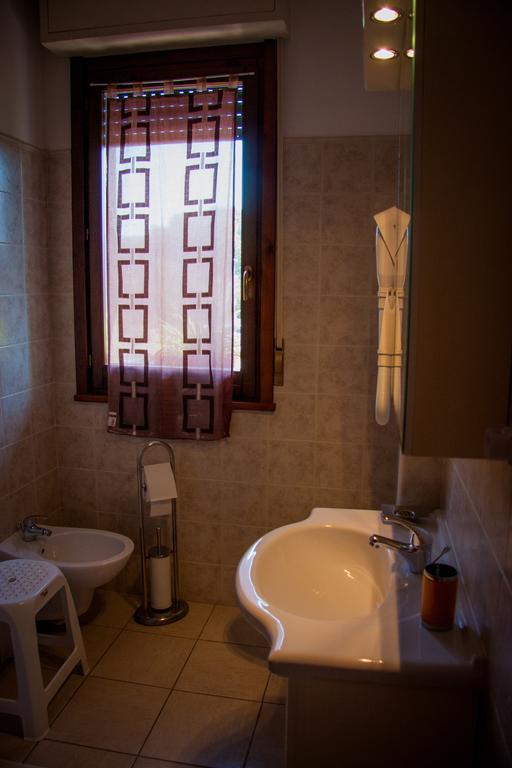 P&P Assisi Camere Bastia Umbra Quarto foto